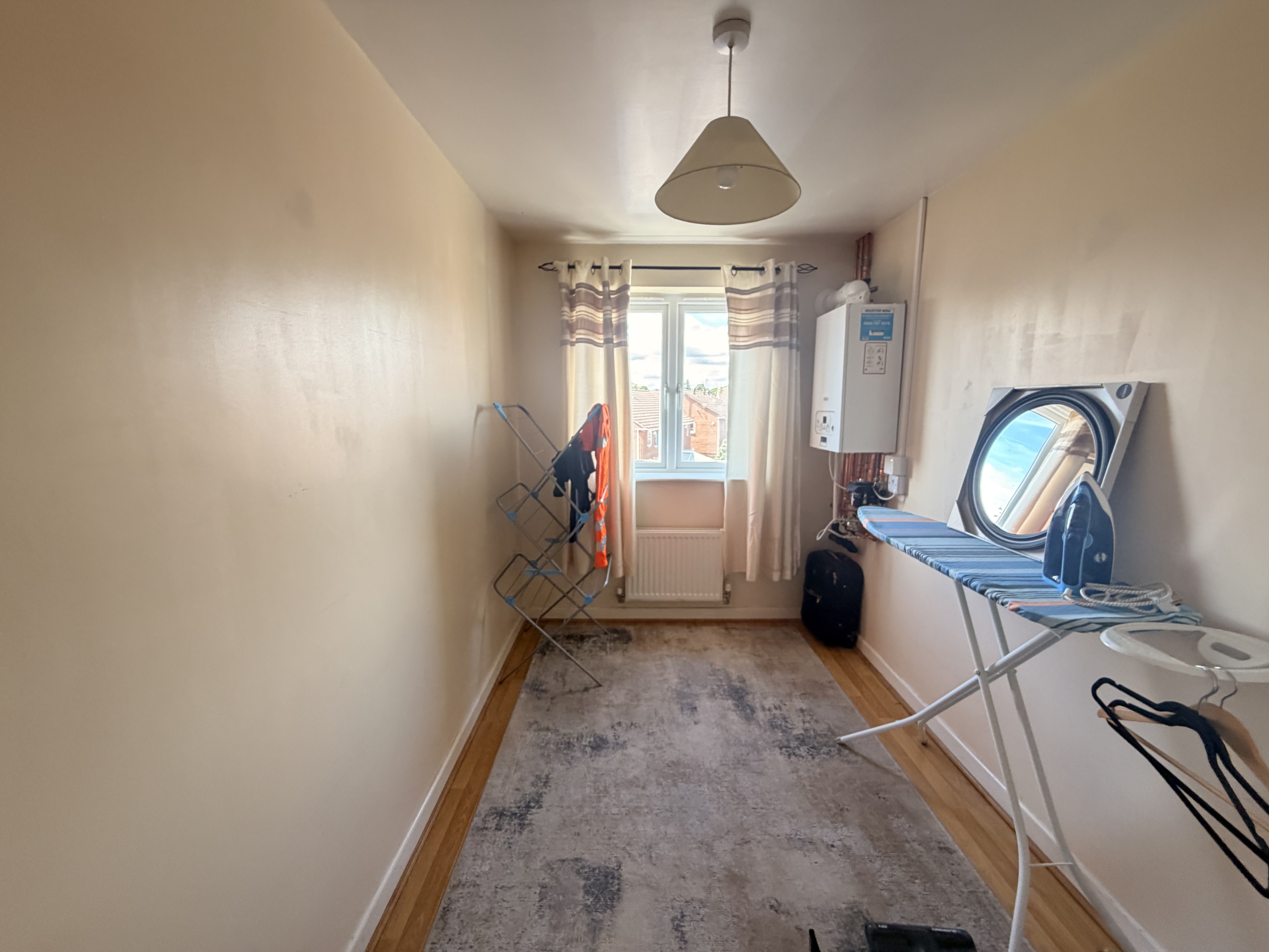 Flat Millers Way in Ashfield