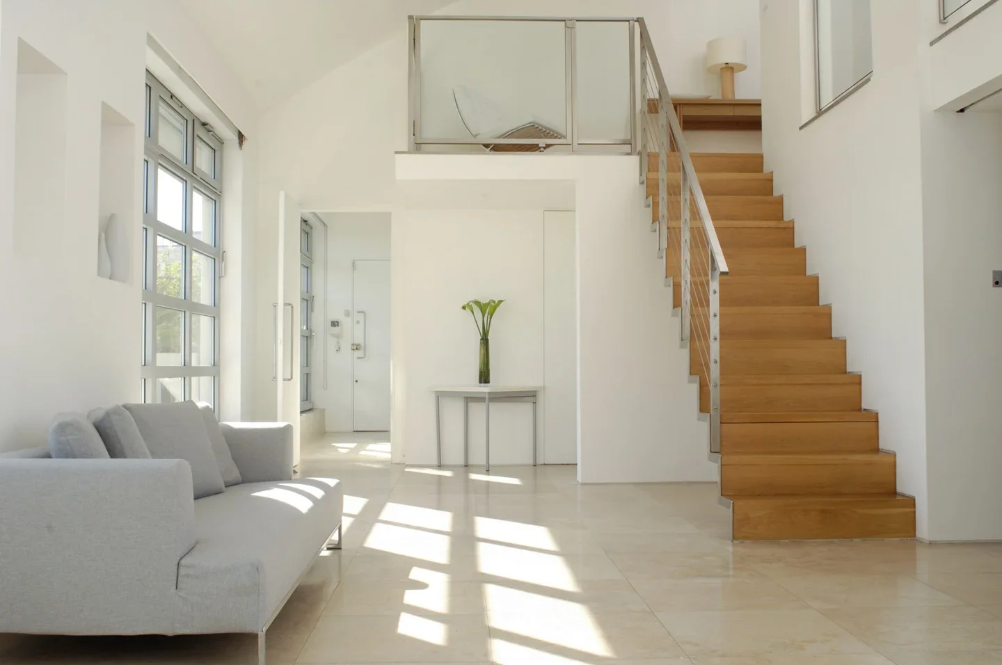 Flat Wenlock Road in Greater London