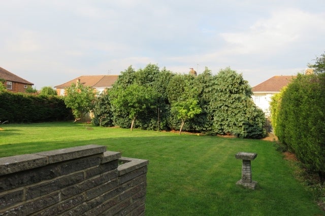 House Forest Road in Worthing