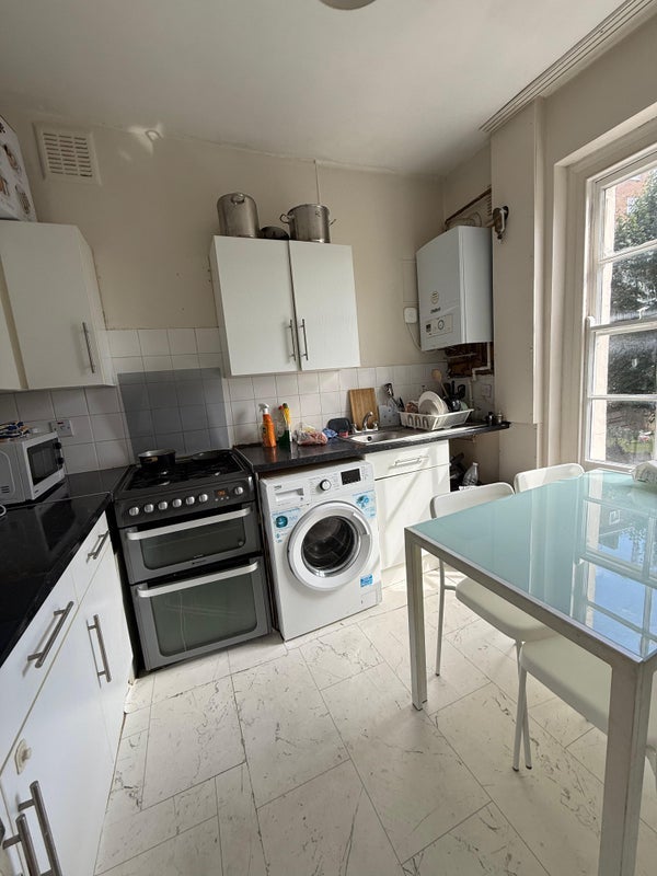 Room Grosvenor Park in Greater London