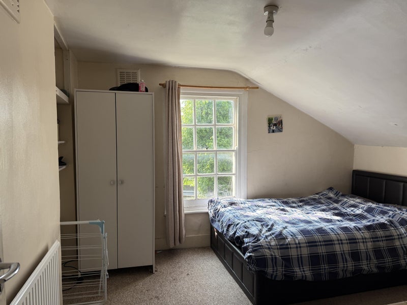 Room Grosvenor Park in Greater London