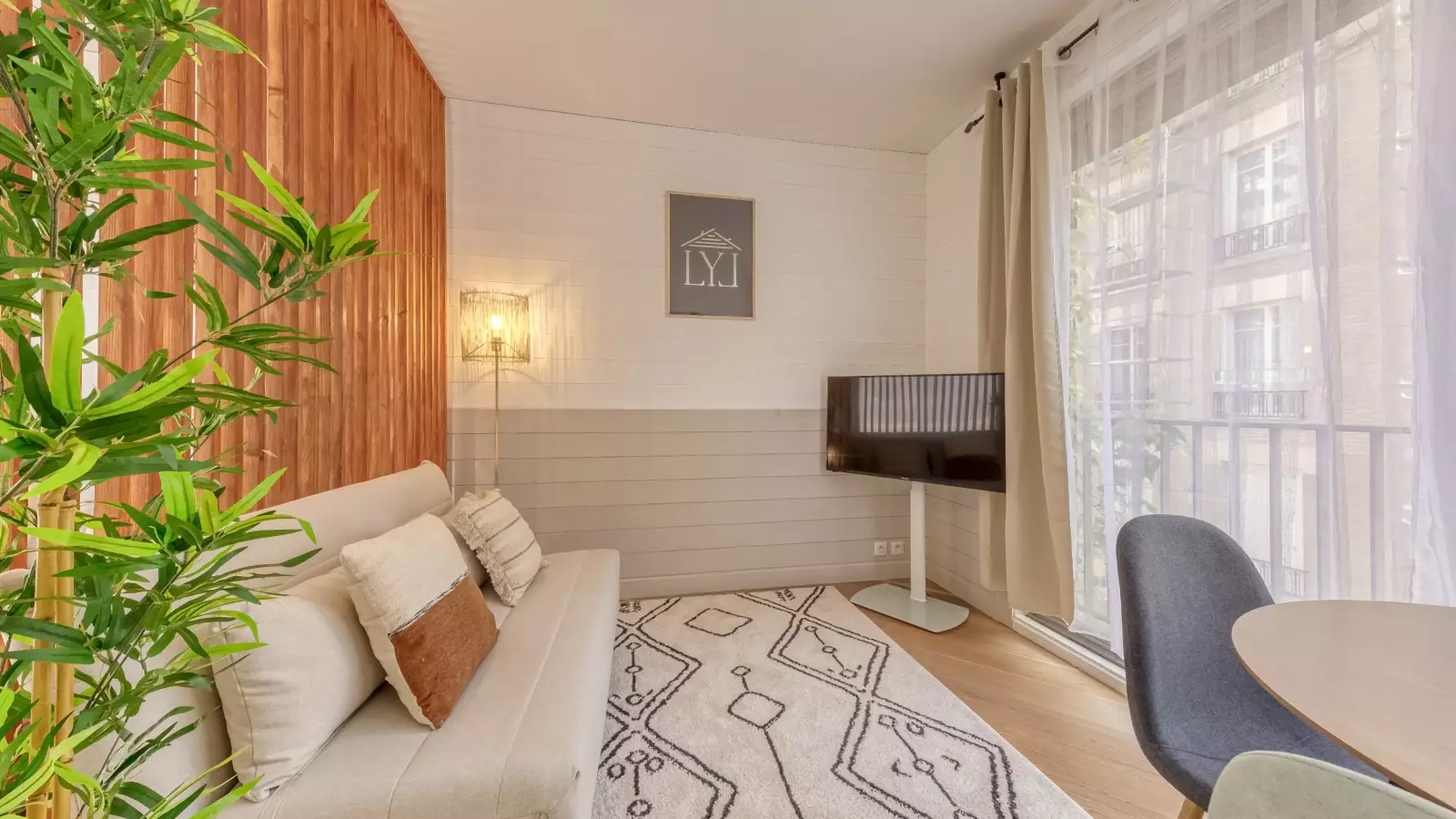 Appartement Square Thiers à Paris