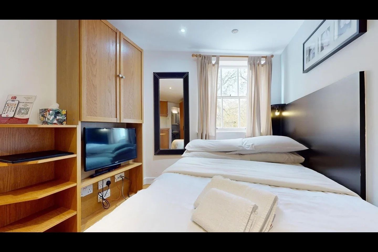 Flat Cartwright Gardens in Greater London