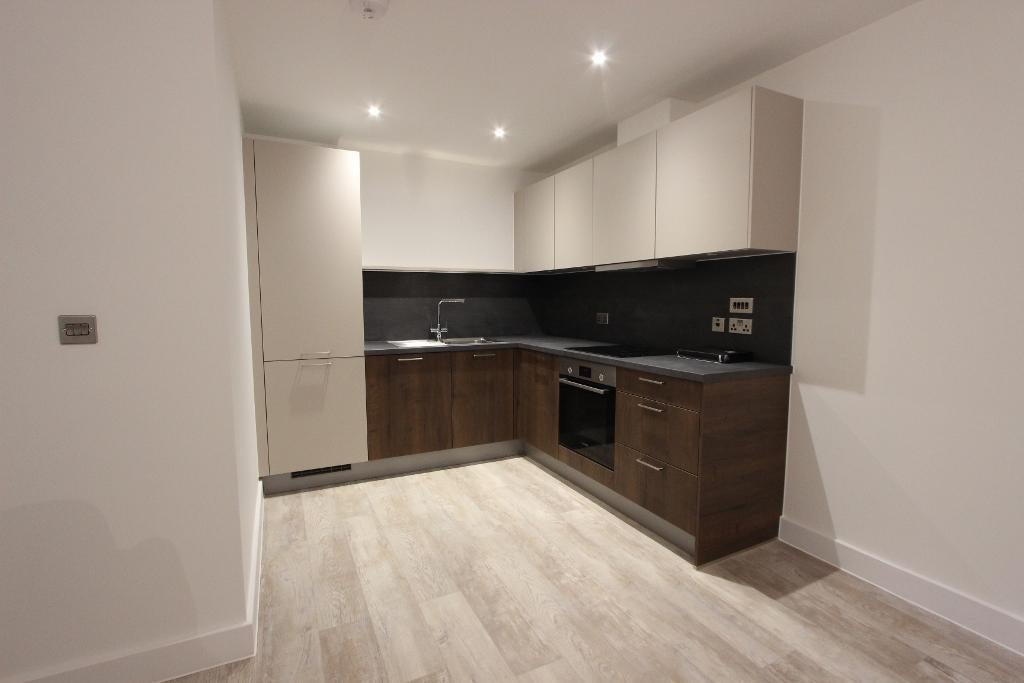 Flat George Street in Ashford