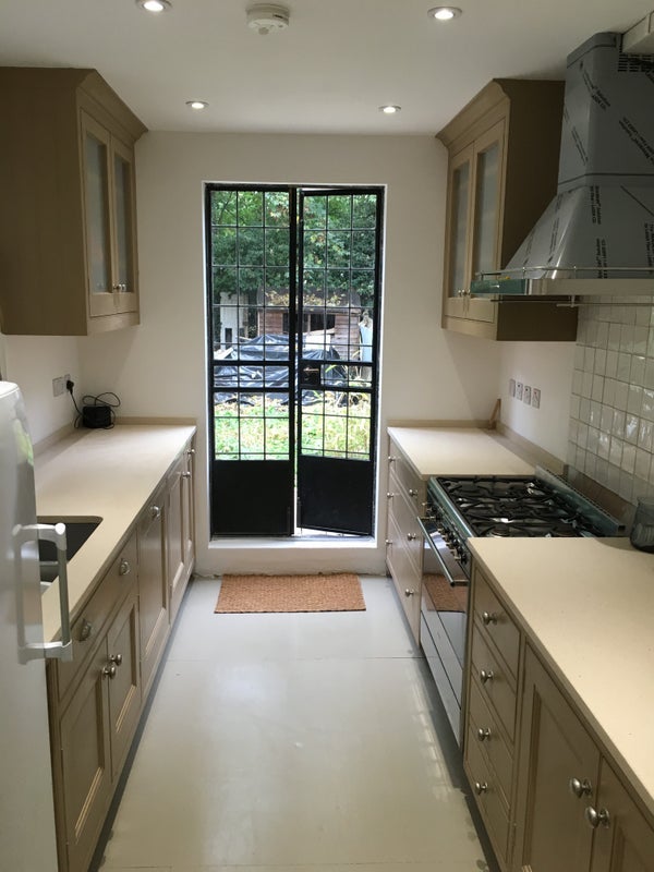 Room Rokeby Road in Greater London