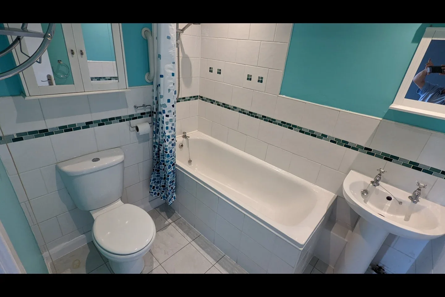 Flat Meldrum Close in Greater London