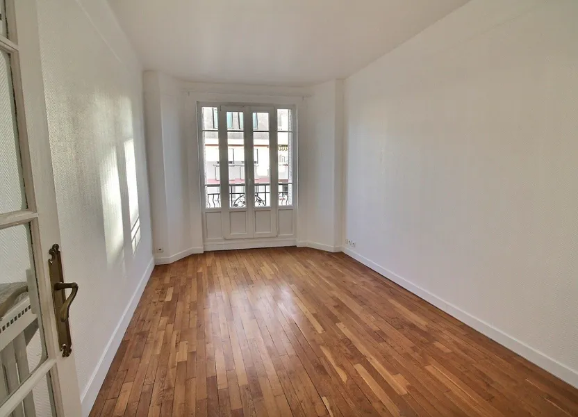 Flat Rue Leroyer in Vincennes
