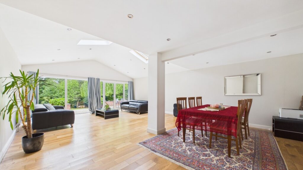 House Copped Hall Drive in Surrey Heath