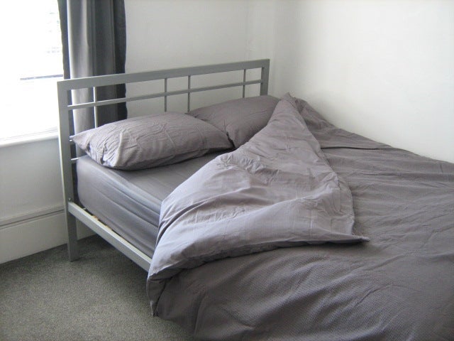 Room Morland Road in Greater London