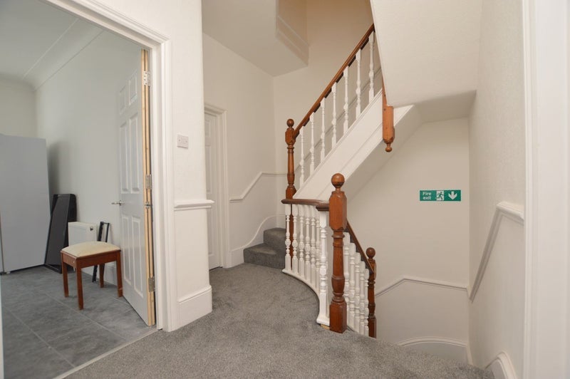 Room Morland Road in Greater London