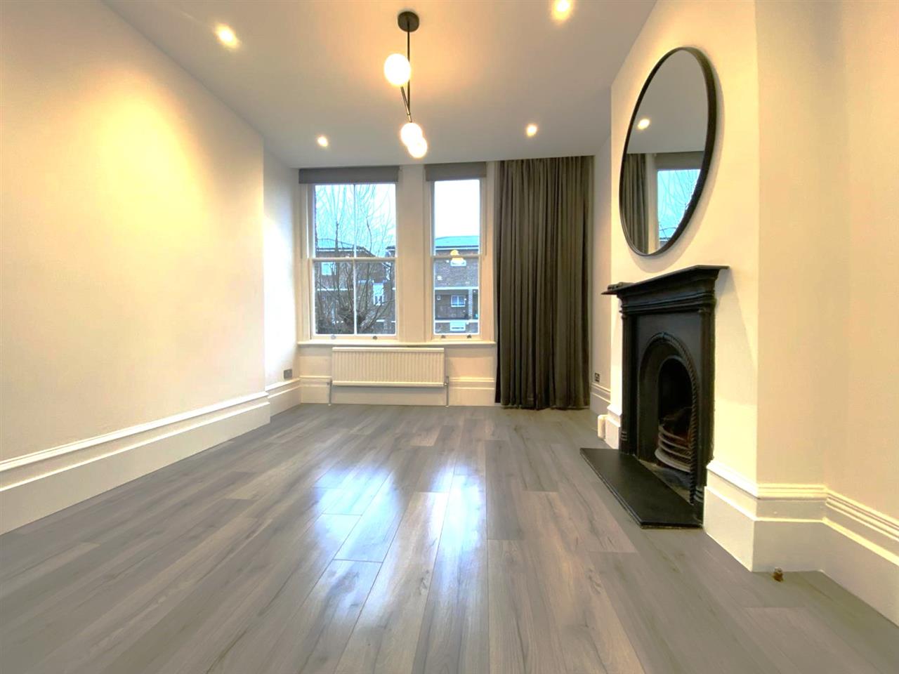 Flat Hungerford Road in Greater London