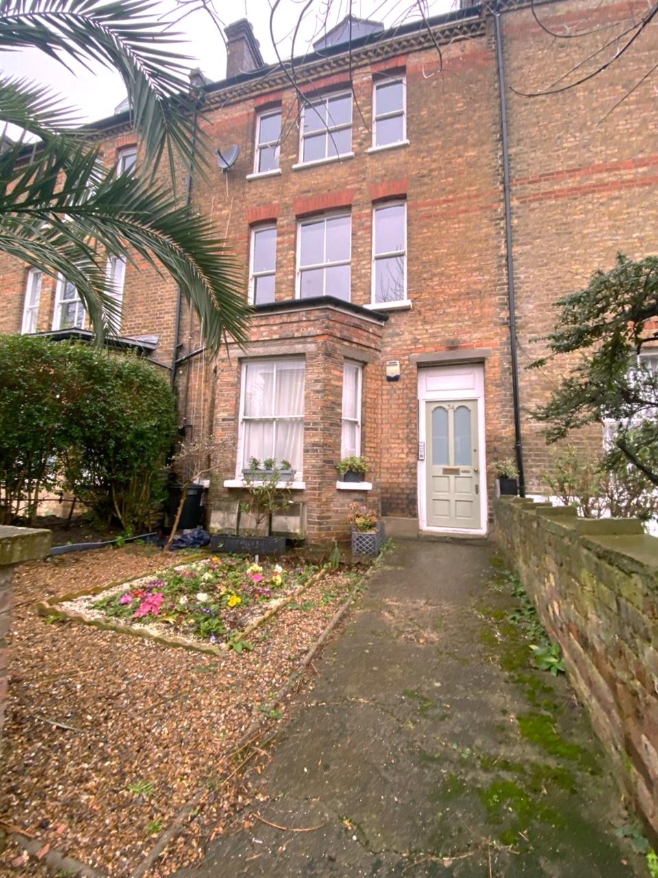 Flat Hungerford Road in Greater London
