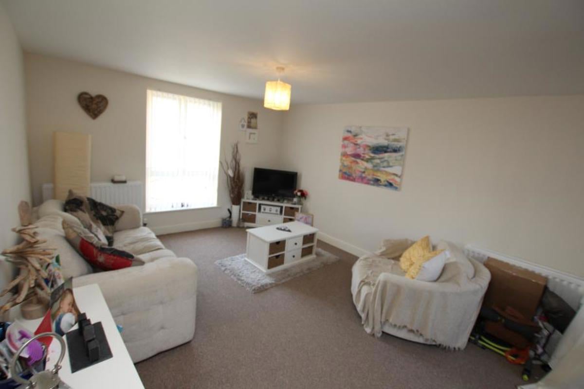 Flat East Fields Road in Stoke Gifford
