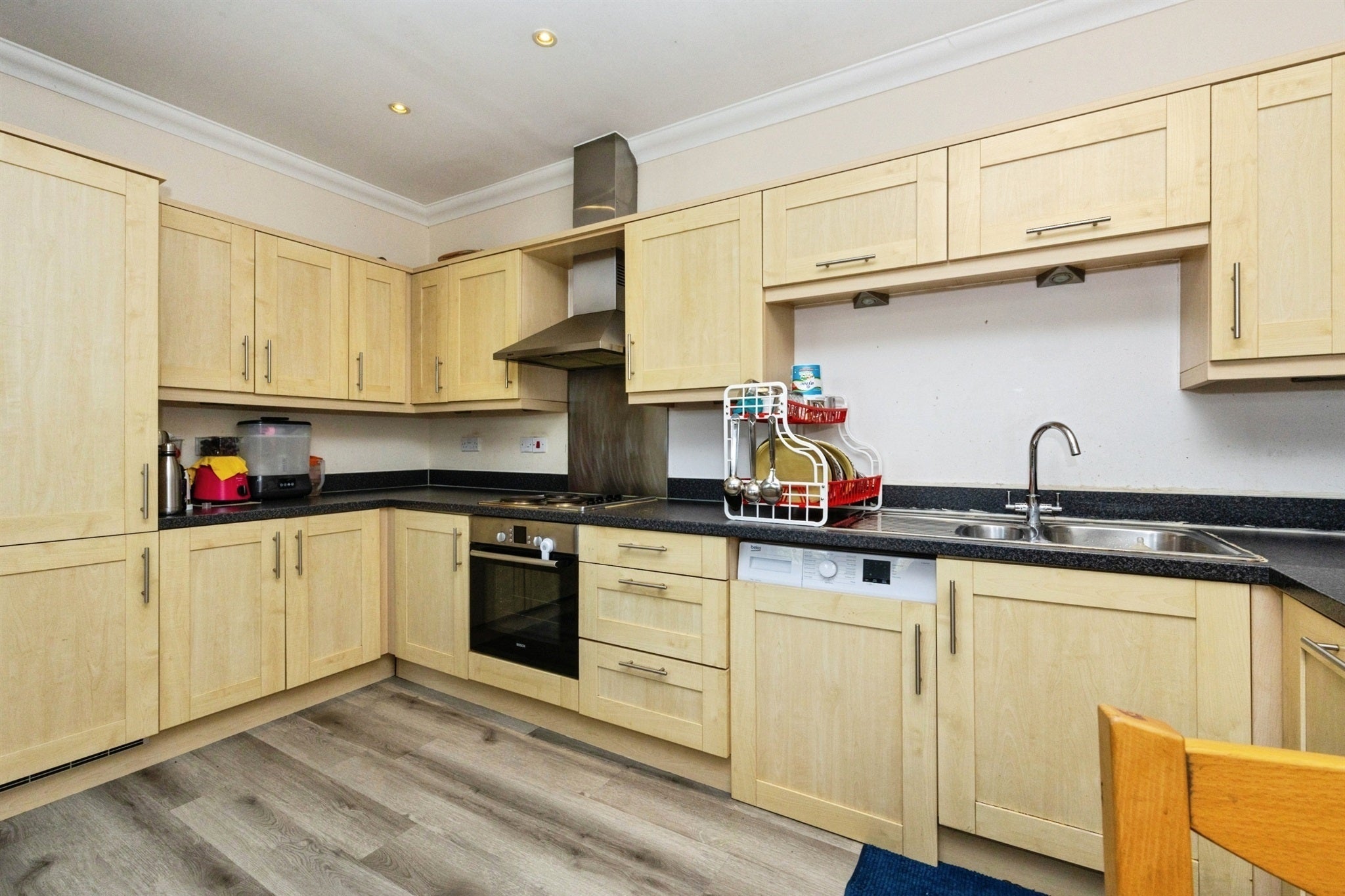 Flat Holm Oak Close in Canterbury