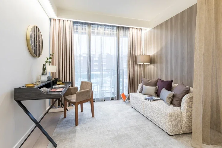 Room Finchley Road in Greater London
