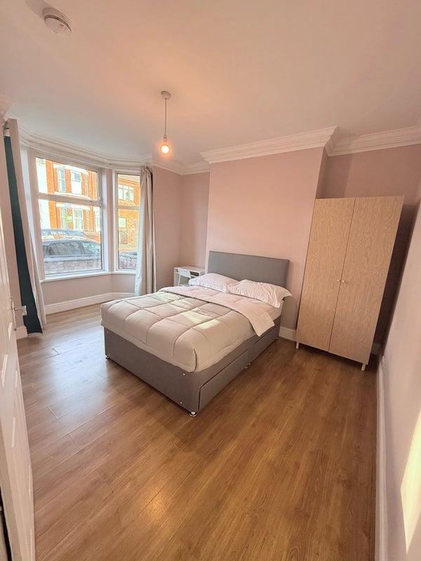 Room Bath Street in Rugby