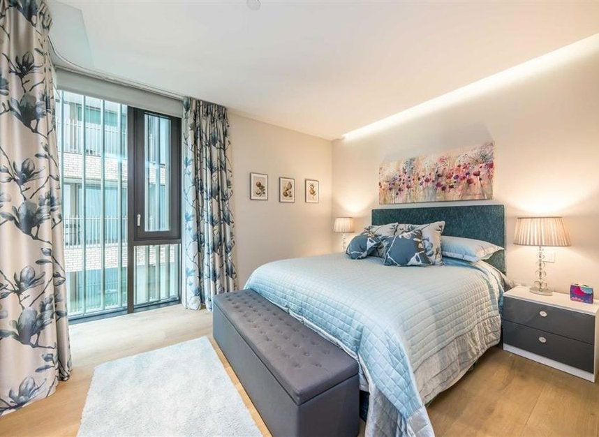 Flat Goodge Street in London