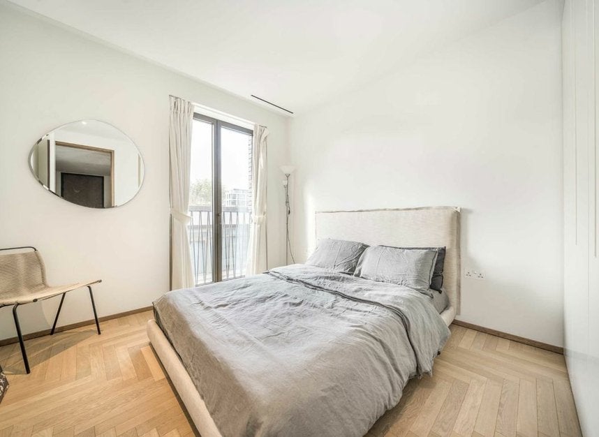 Flat Lewis Cubitt Walk in Greater London