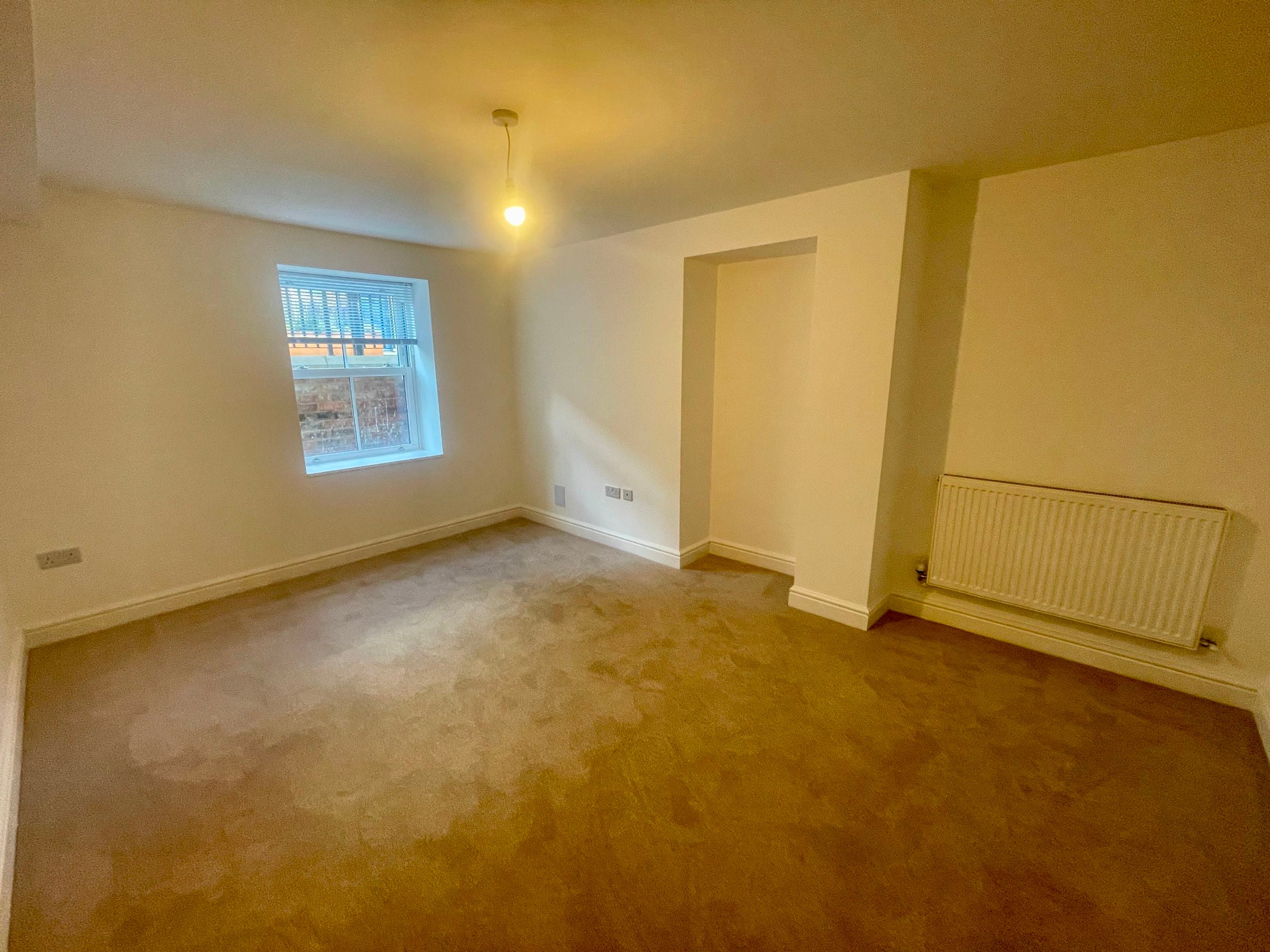 Flat Coniscliffe Road in Darlington