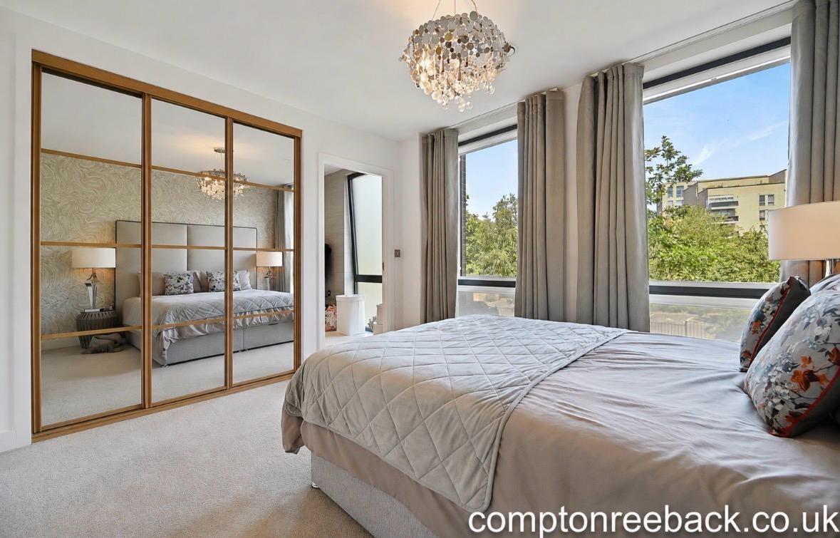 Flat Hansel Road in Greater London