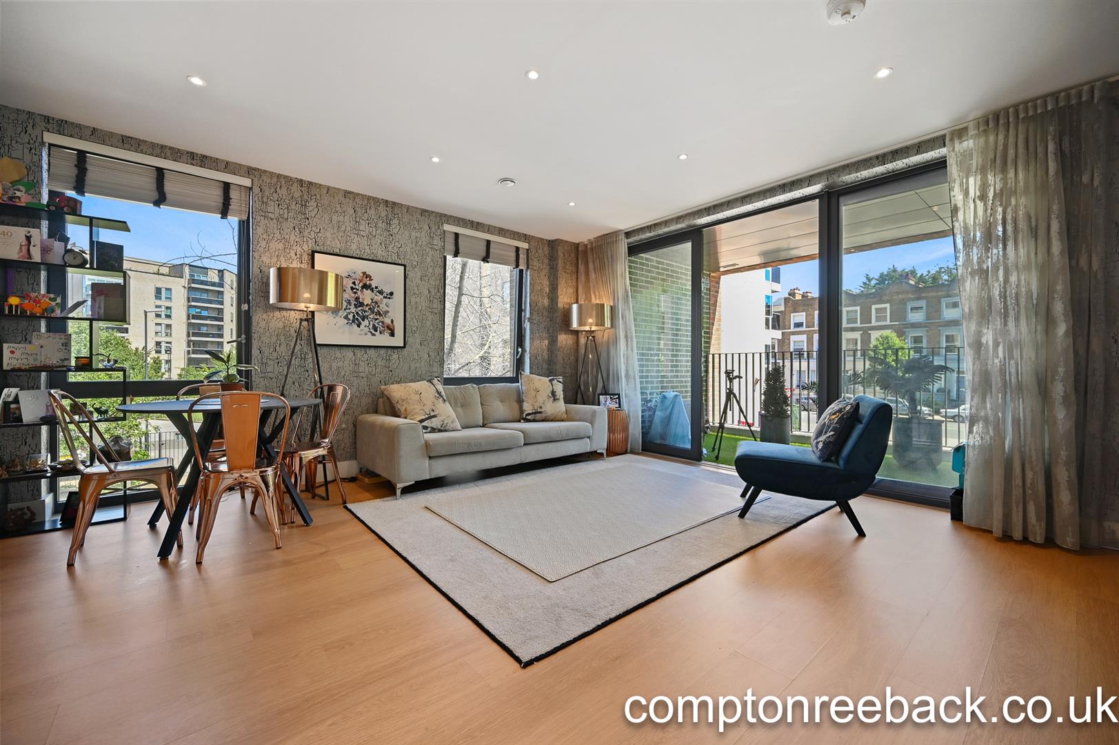 Flat Hansel Road in Greater London