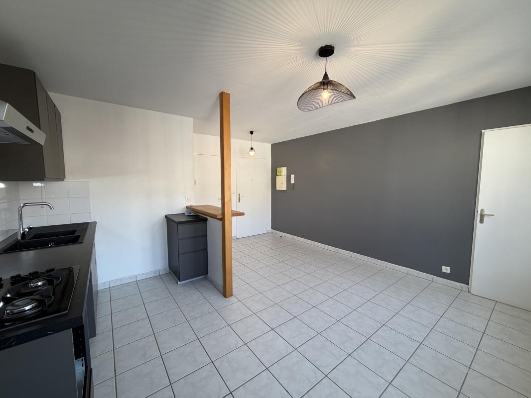 Flat Rue Clément Forissier in Saint-Étienne
