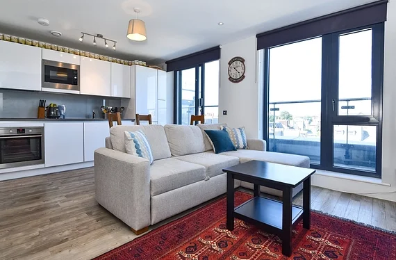 Flat Southey Road in Greater London