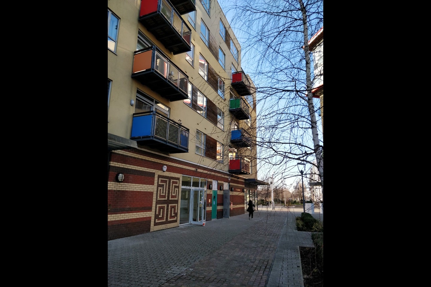 Flat Teal Street in Greater London