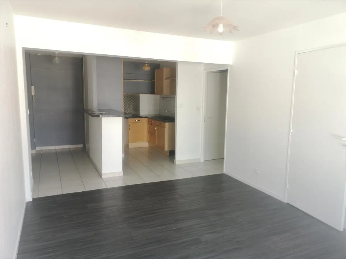 Flat Rue Grécourt in Tours
