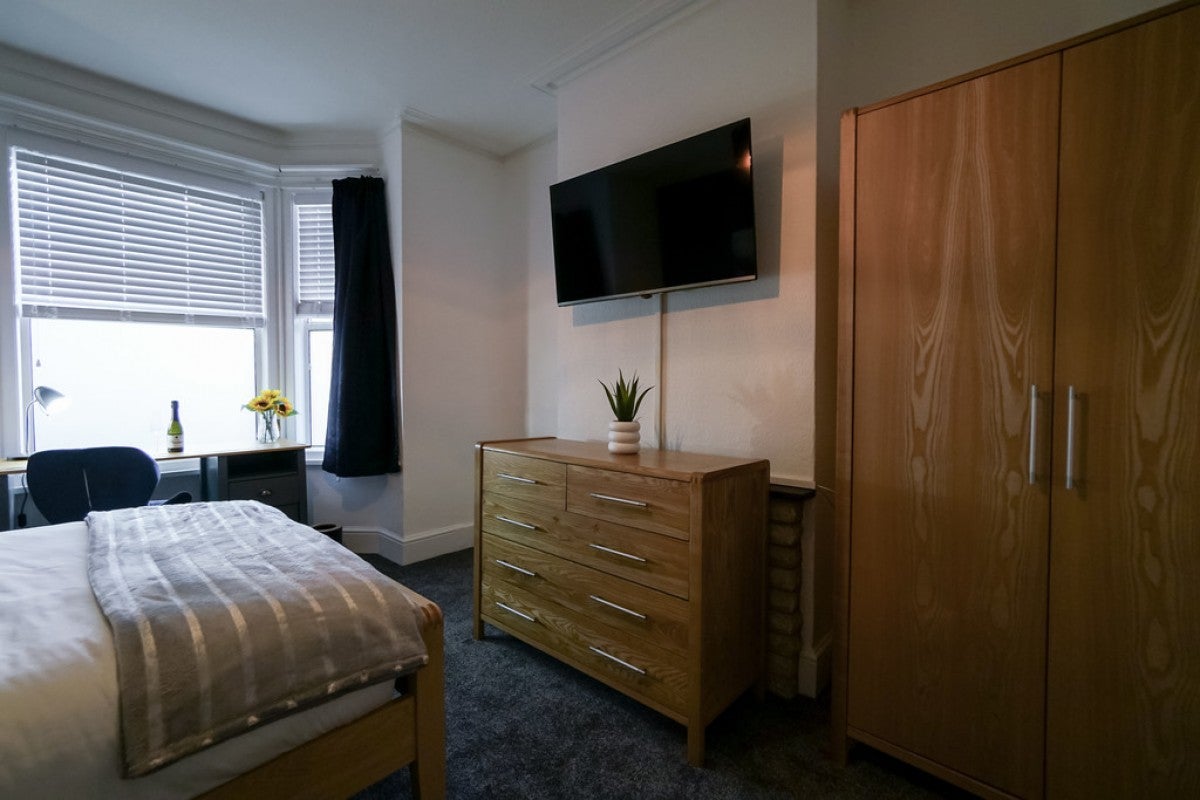 Room Brocksett Close in Reading