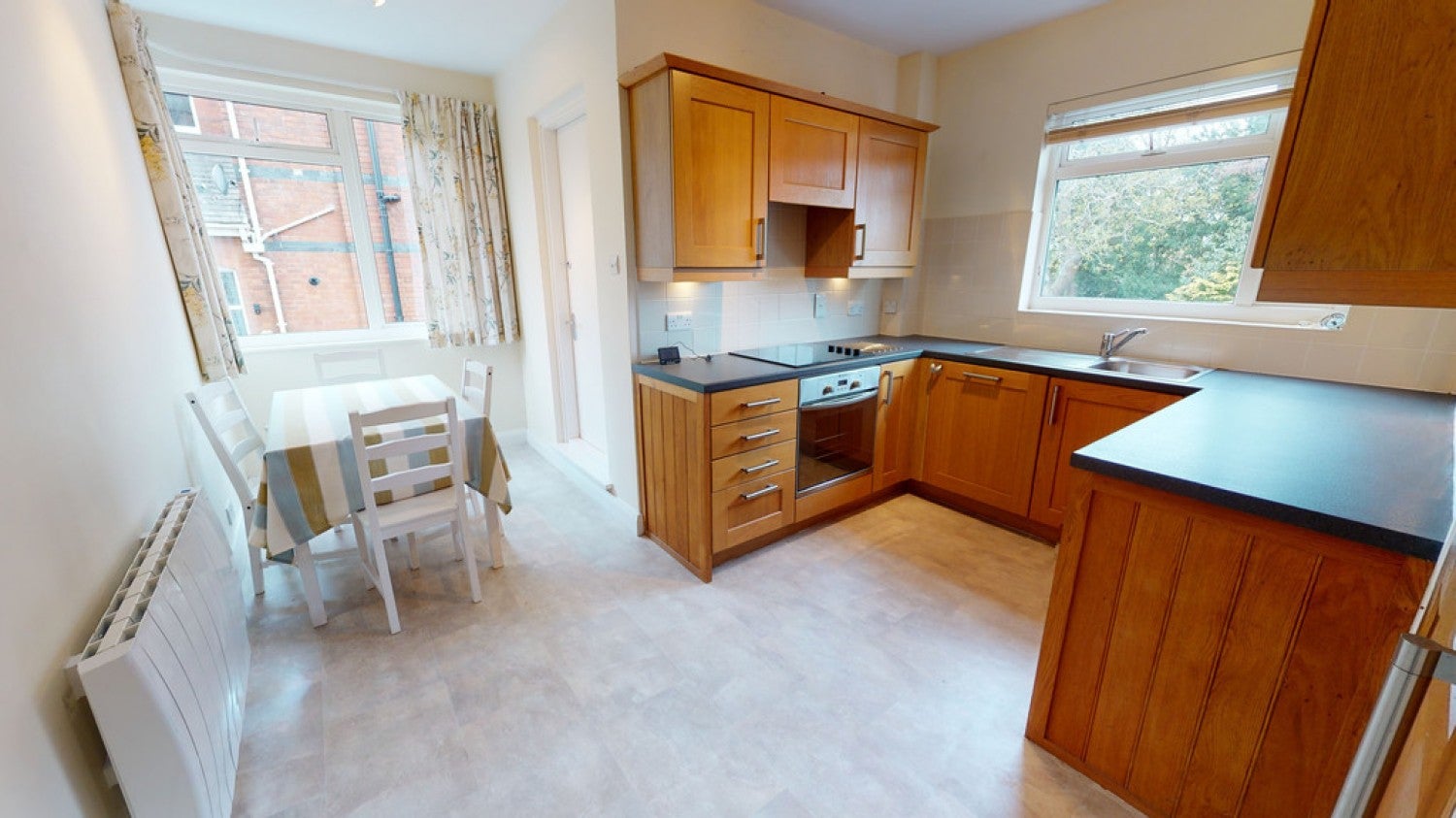 Flat Eldorado Crescent in Cheltenham