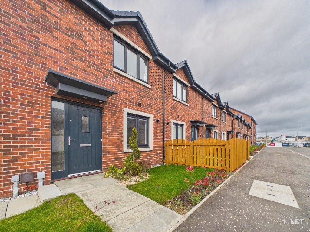 Flat Stonebyres Road in Winchburgh