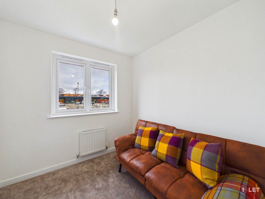 Flat Stonebyres Road in Winchburgh