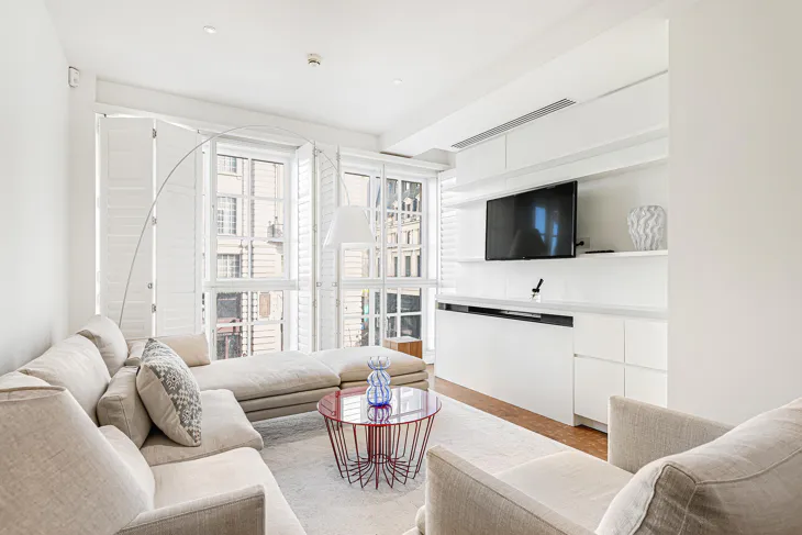 Flat Piccadilly in City of Westminster