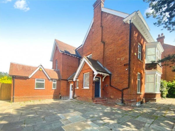 House Burgh Heath Road in Epsom and Ewell