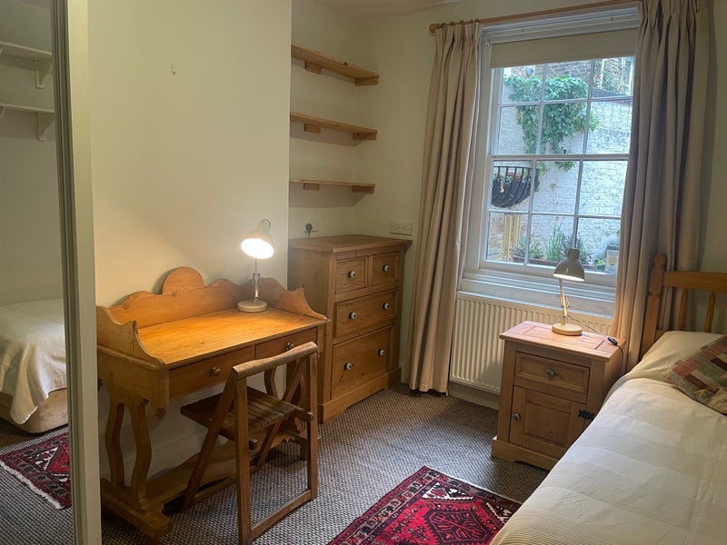 Room Redesdale Street in Greater London
