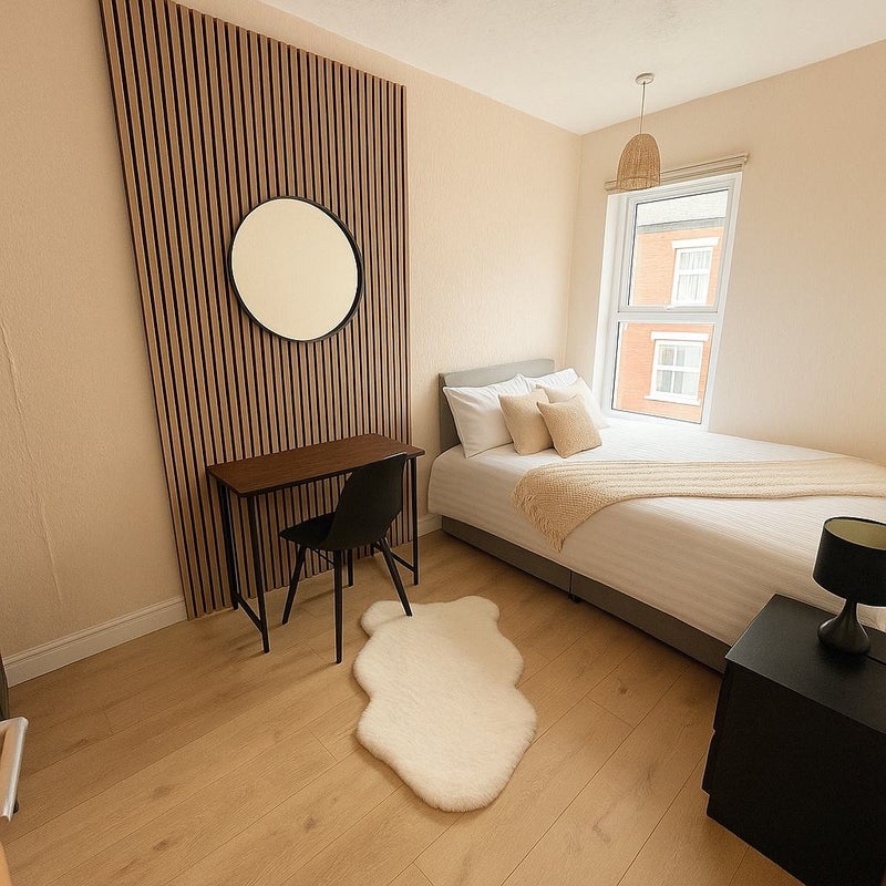 Room Park Street in Chesterfield