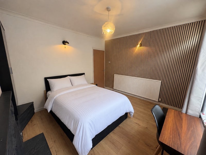 Room Park Street in Chesterfield