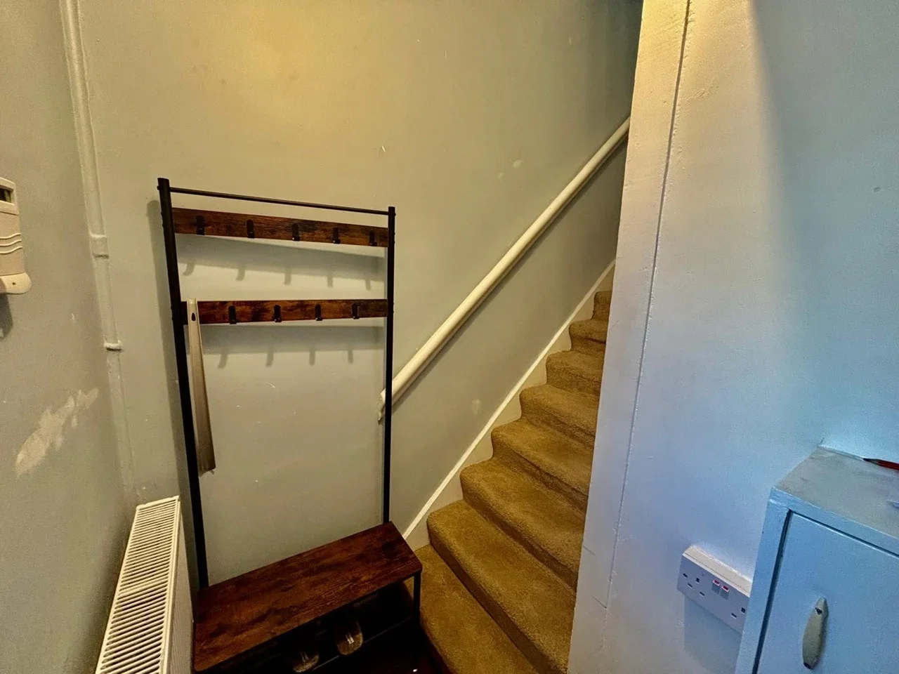 Flat Eastcote Lane in Greater London