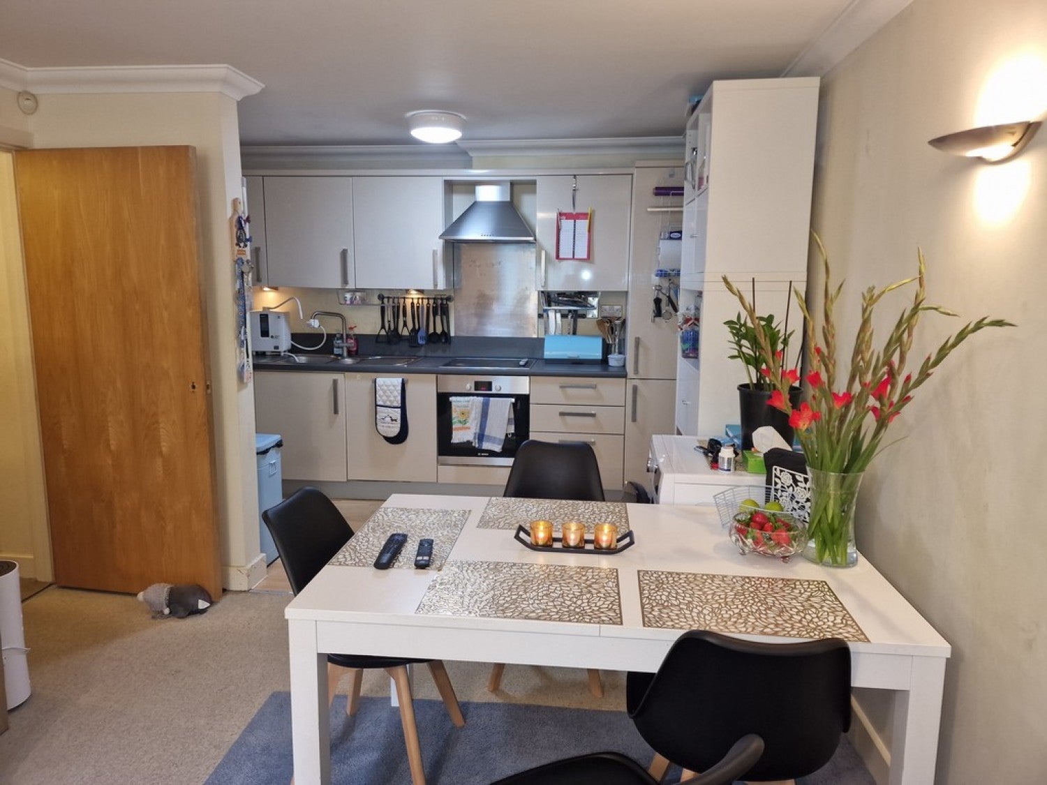 Flat Cherry Orchard Road in Greater London