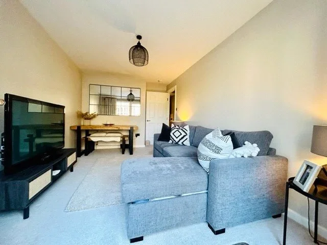 Flat Dryden Gait in City of Edinburgh