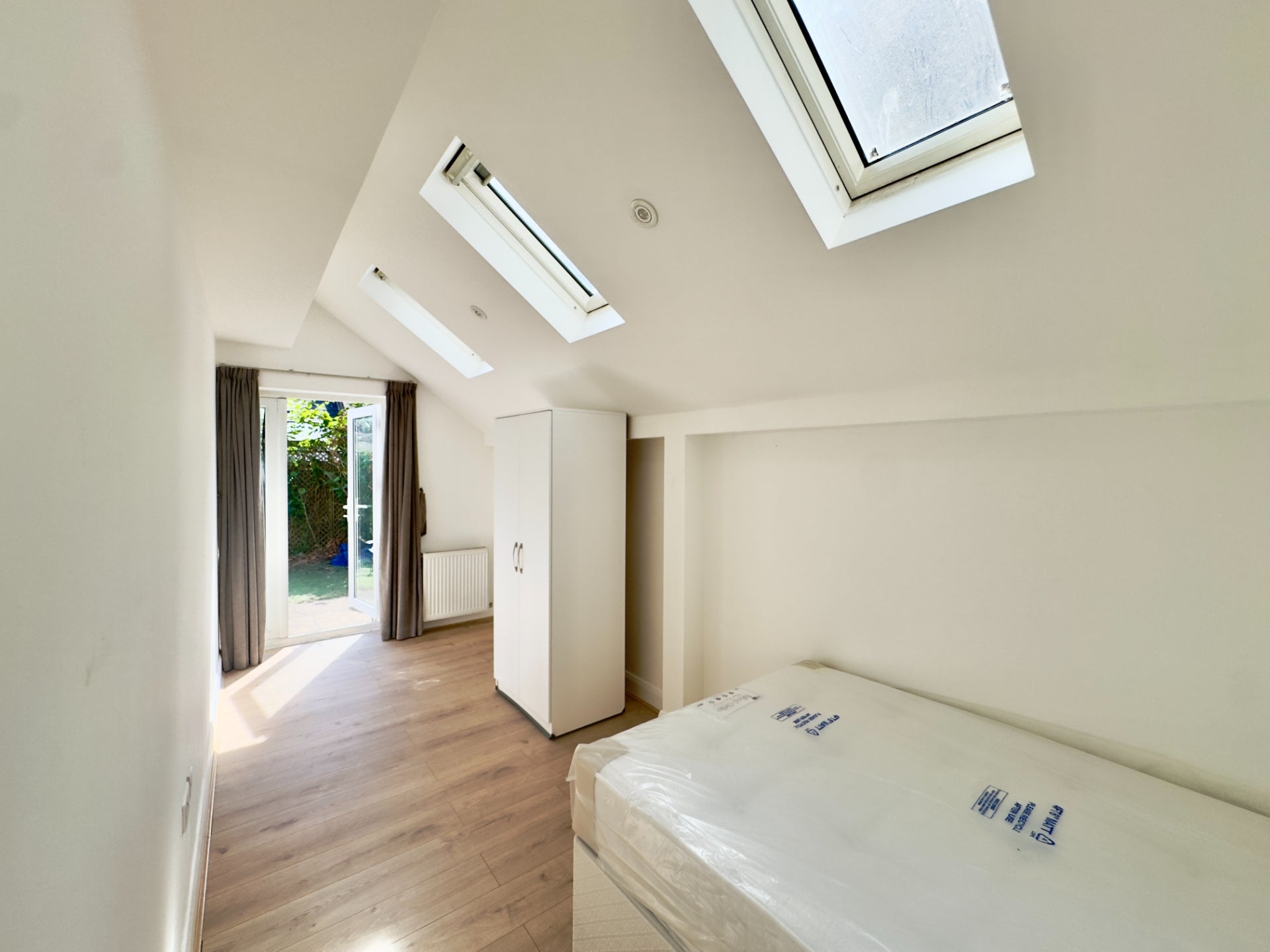 Room Napier Road in London