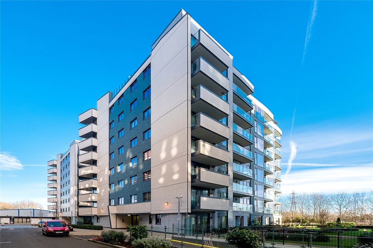 Flat Mill Mead Road in Greater London