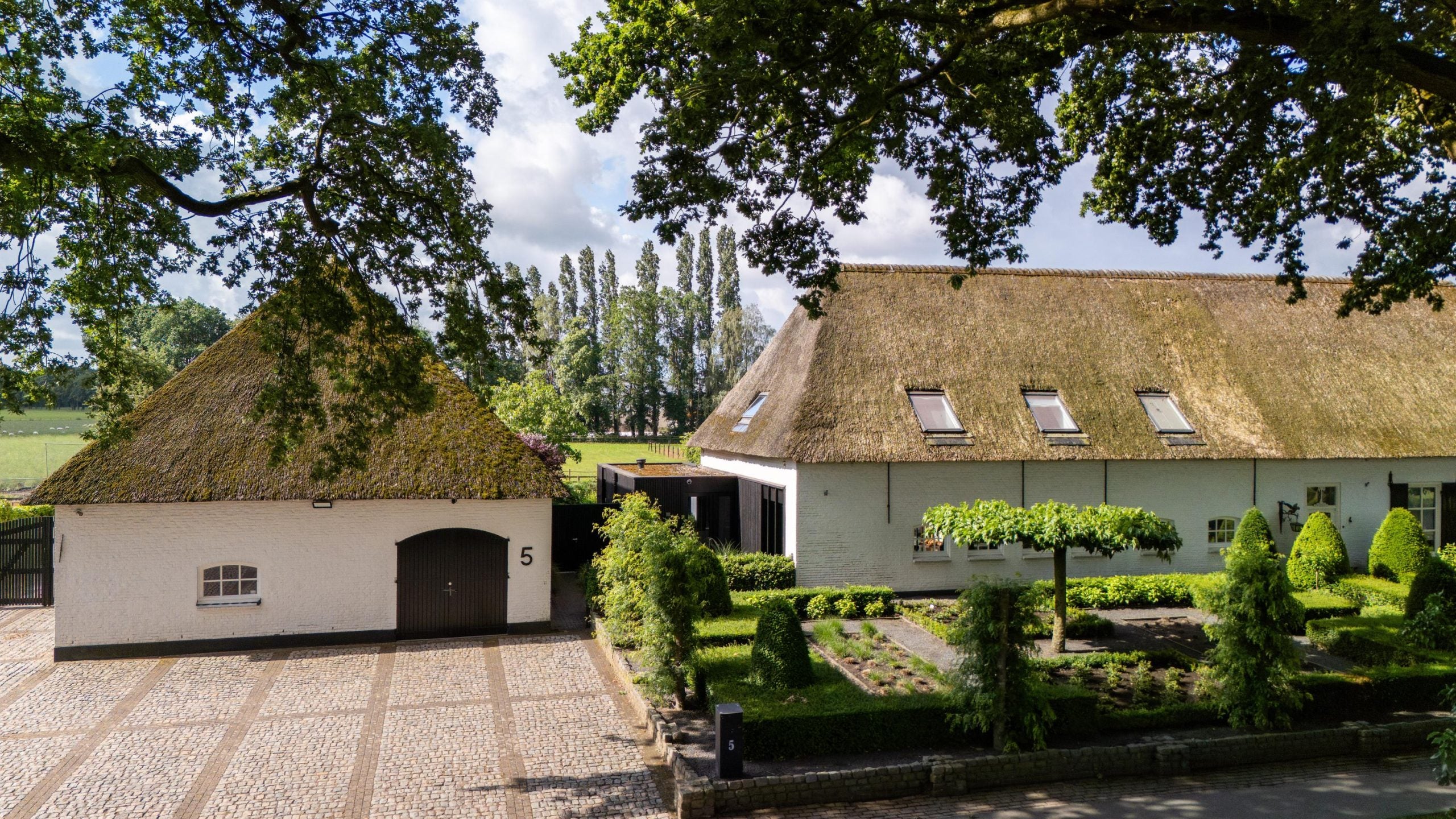 Huis Cromvoirtseweg 5 in Helvoirt