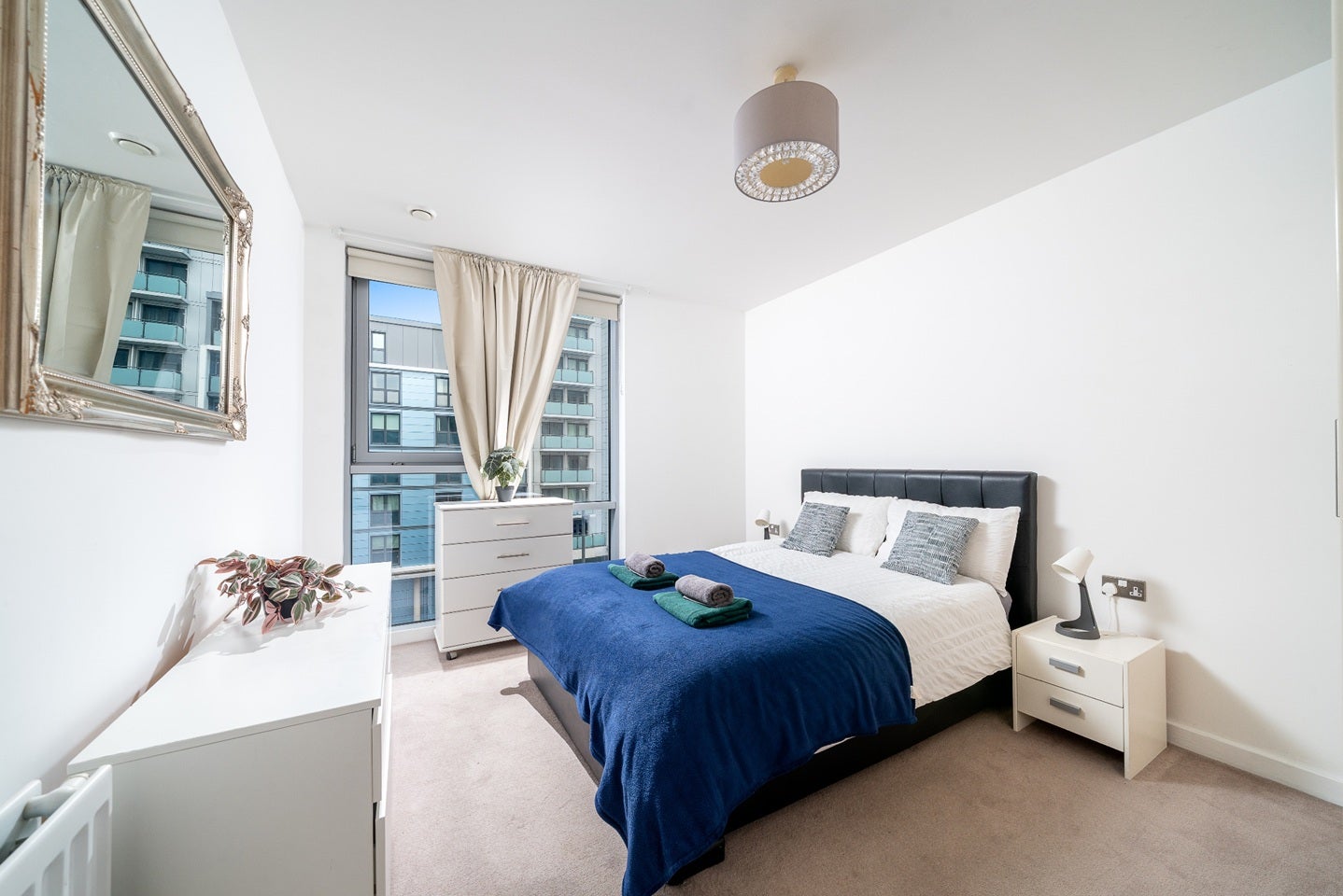 Flat Newark Street in Greater London