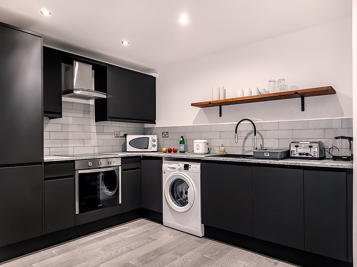 Flat Newark Street in Greater London