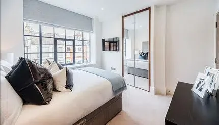 Flat Rainville Road in Greater London