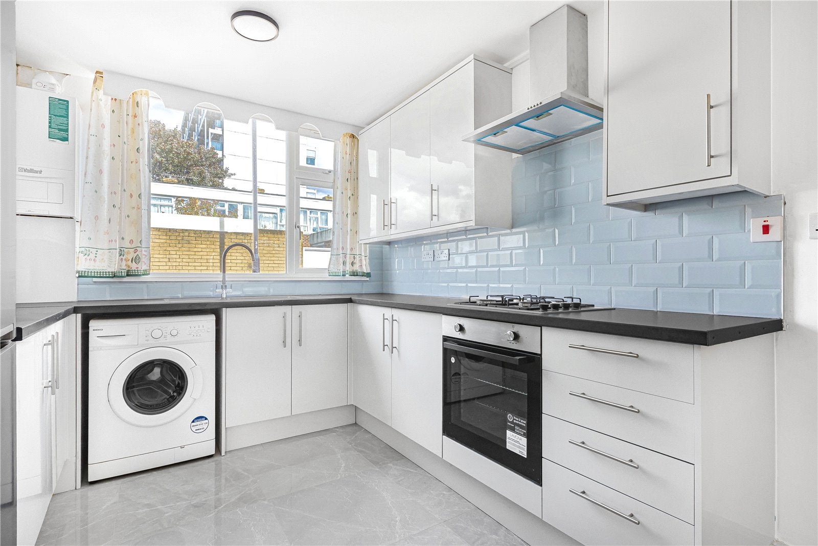 House Cassland Road in Greater London