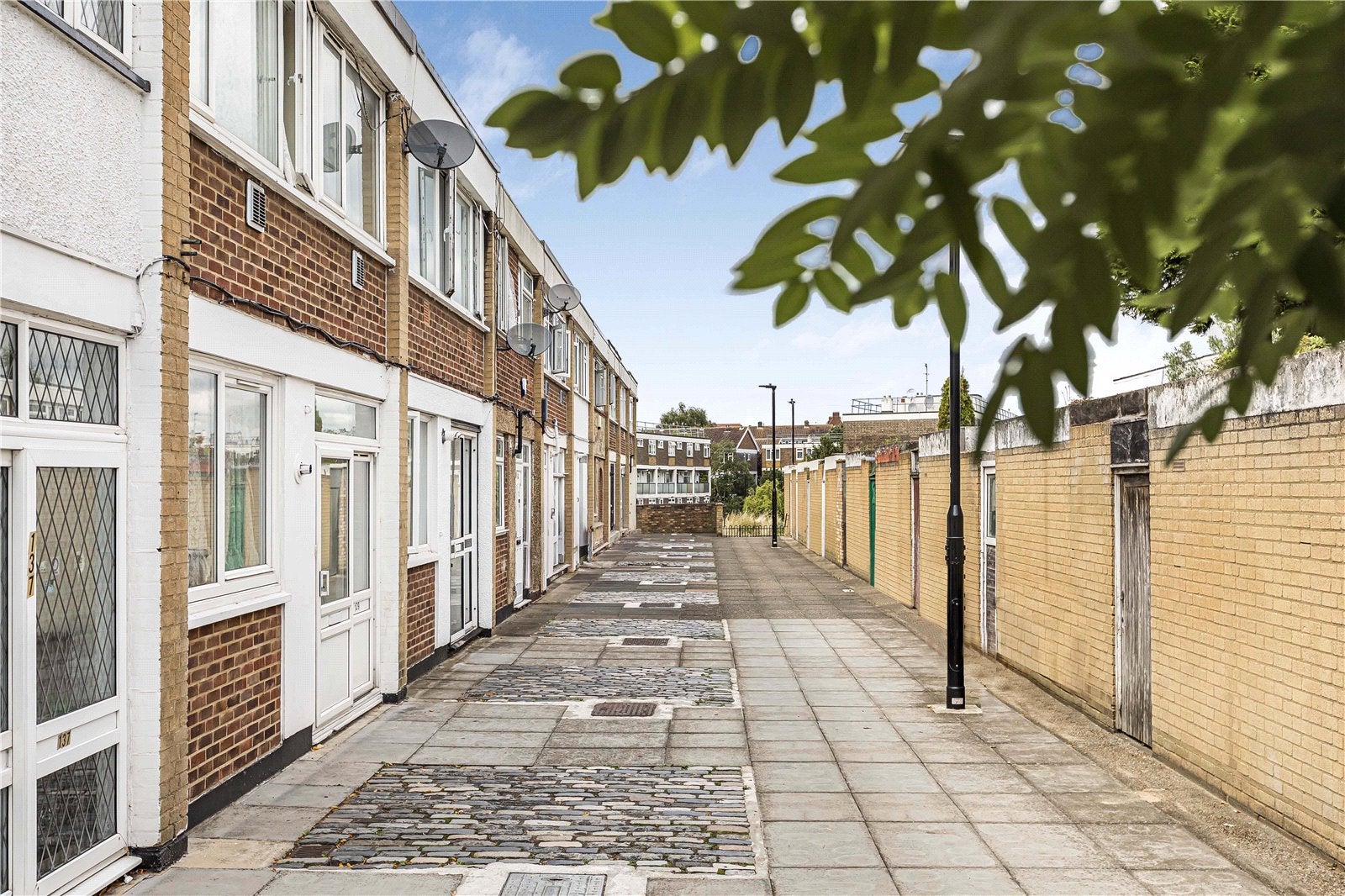 House Cassland Road in Greater London