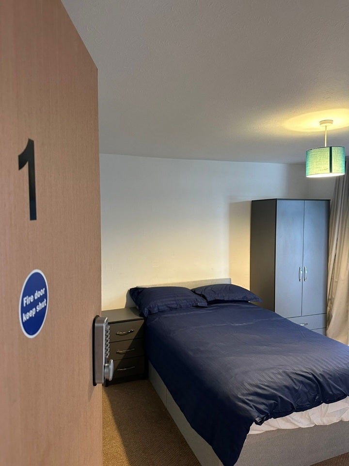 Room Lechlade Road in Birmingham